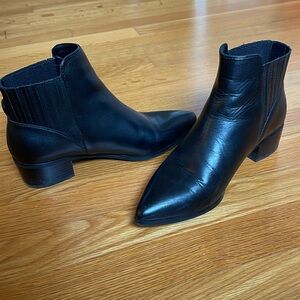Halogen Chelsea leather boots